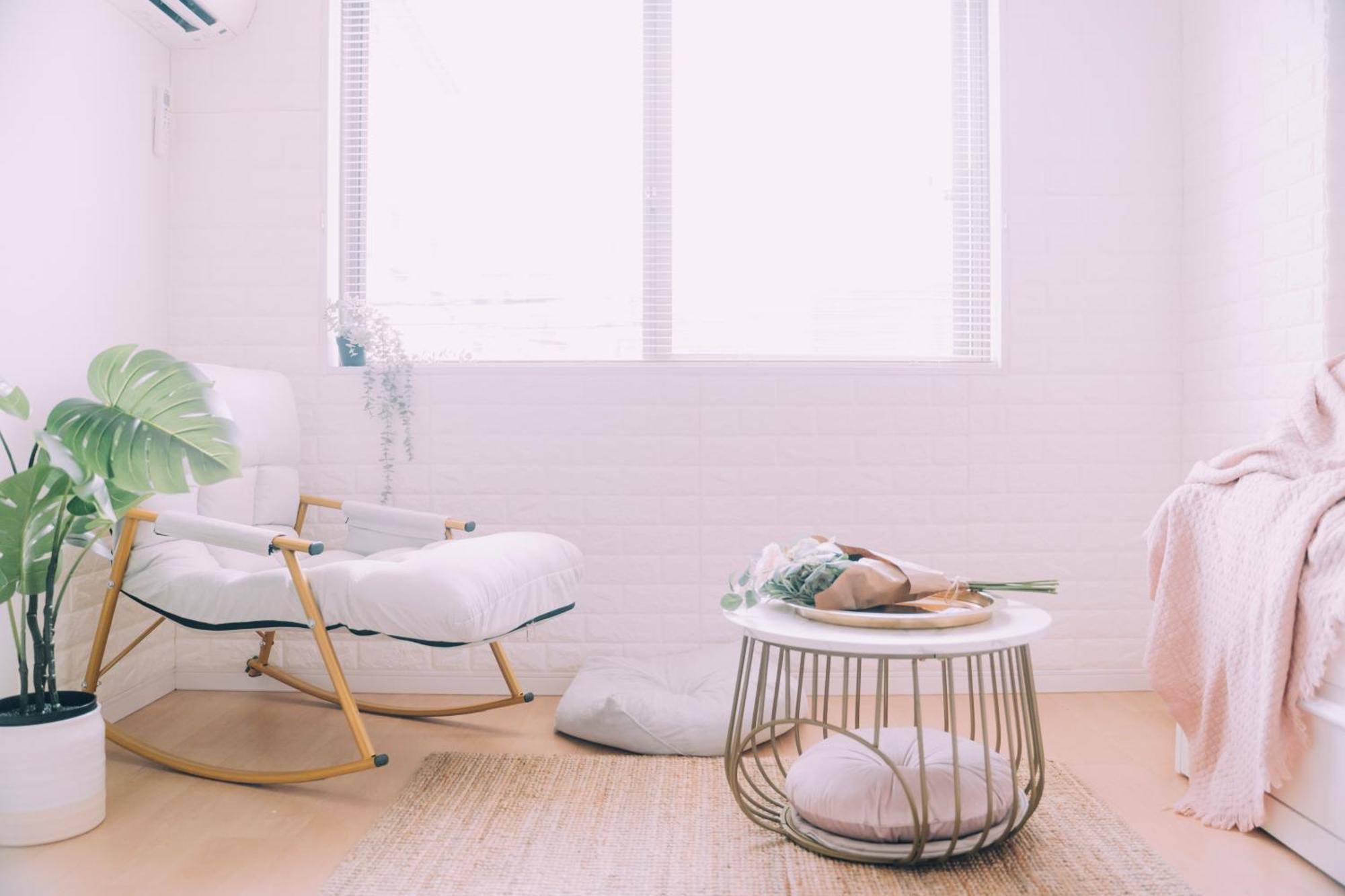 Moof Trendy Spot Spacious